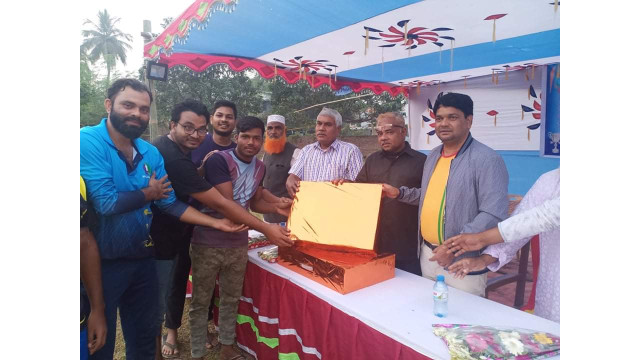 স্বরুপনগর তরুণ সংঘের সিক্স এ সাইড ক্রিকেট টুর্নামেন্টের ফাইনাল অনুষ্ঠিত
