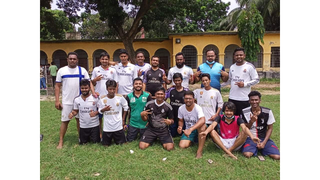 চাঁপাইনবাবগঞ্জে এল-ক্লাসিকো খেলায় জয়লাভ করল রিয়াল মাদ্রিদ ফ্যানক্লাব