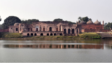 ঐতিহাসিক তহাখানা