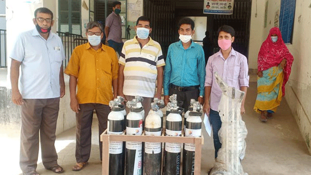 ভোলাহাট স্বাস্থ্য কমপ্লেক্সে অক্সিজেন সিলিন্ডার দিয়েছে ডাইসিন গ্রুপ